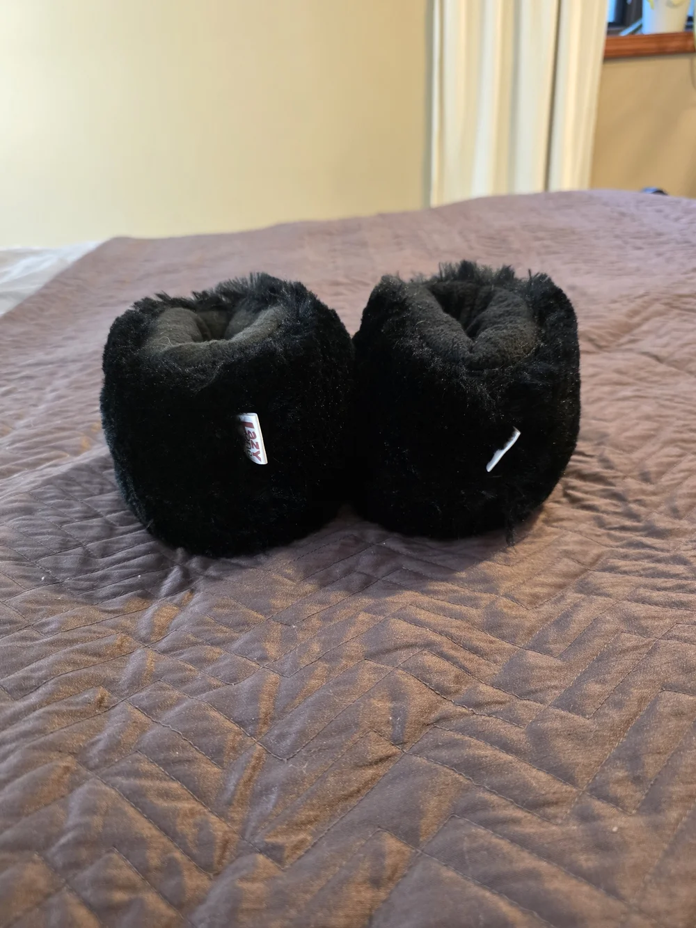 Lazy One Black Plush Bear Paw Kids Slippers with Cream Claws